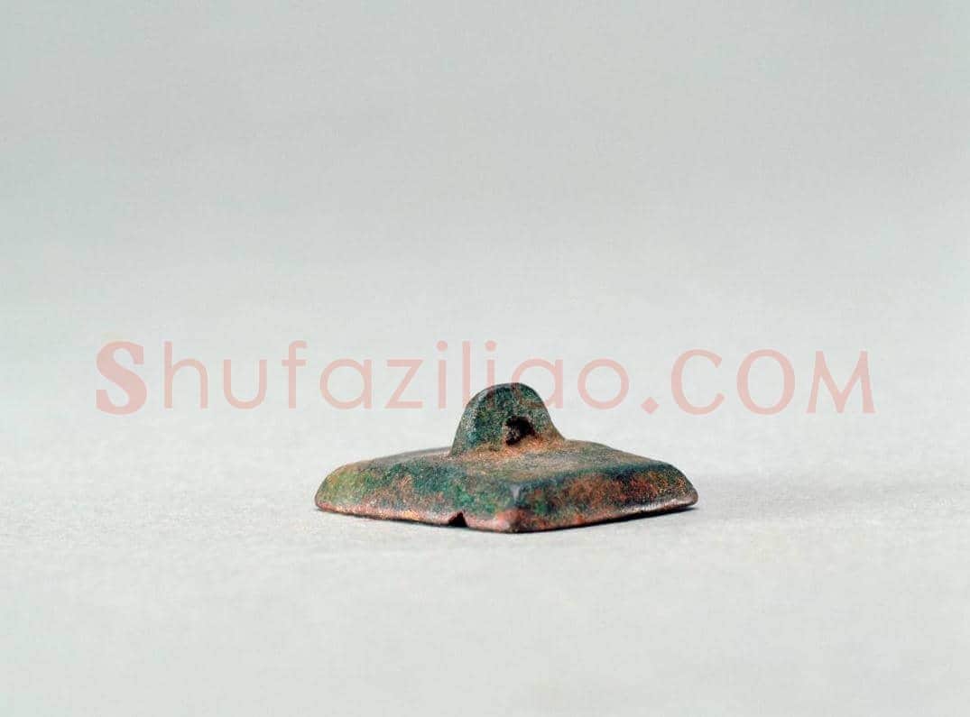铜鼻钮蜚廉图案印 | 故宫玺印类藏品