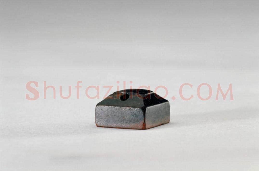 墨玉鼻钮“杜安居”印 | 故宫玺印类藏品